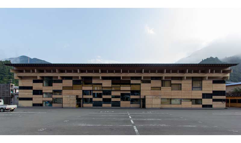 Yusuhara Town Hall Facade